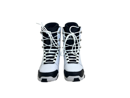 "Summit Stride: Elevate Your Ride with Premium Snowboard Boots for Unmatched Comfort and Precision on the Slopes"